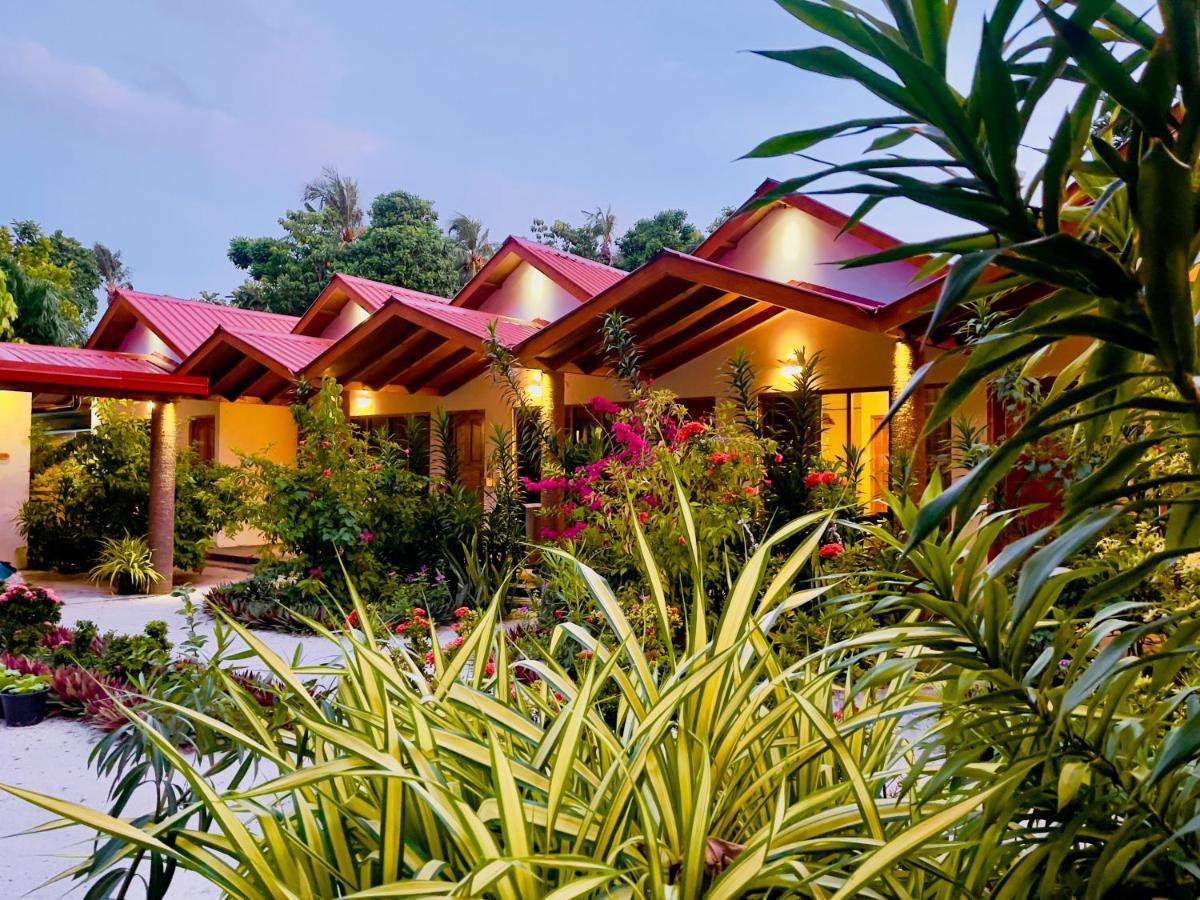 Thoddoo Beach Holiday ภายนอก รูปภาพ